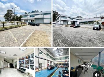 Bodega-Galpón , Quito · Propiedad Industrial con Showroom y Oficinas | Av Eloy Alfaro | 1.953 m² Terreno