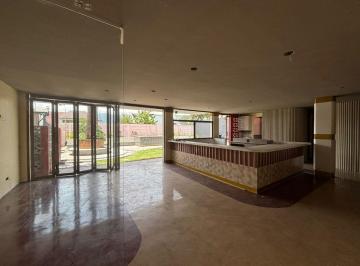 Local comercial , Quito · Local Privilegiado - Cumbaya - Jardin de 150 m