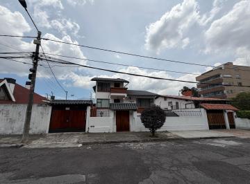 Casa de 4 habitaciones, Quito · Bellavista, Casa de Venta de 4 Dorm.
