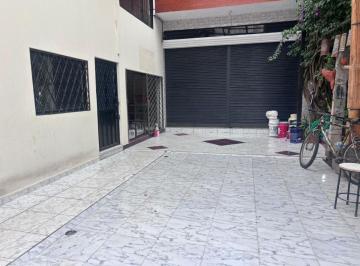 Local comercial , Cuenca · Local Comercial en Renta – Av Isabel La Católica