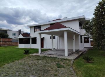 Casa de 5 habitaciones, Quito · Casa 5 Habitaciones en Renta Sector Lumbisí