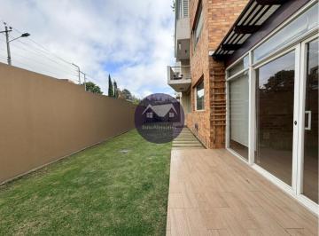 Departamento · 200m² · 3 Habitaciones · 4 Estacionamientos · Alquiler Hermoso Departamento 3 Dorm., Amplio Jardín, Sector Miravalle