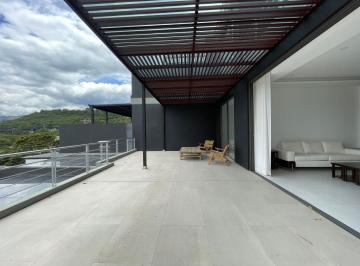 Departamento de 3 habitaciones, Quito · Departamento con Vista y Terraza, 240 m² y 3 Habitaciones en Venta en Cumbayá