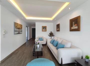 Departamento de 3 habitaciones, Quito · Rento Dep Amoblado de 3 Hab, 2 Parq, Piso 5 Ascensor, Solca