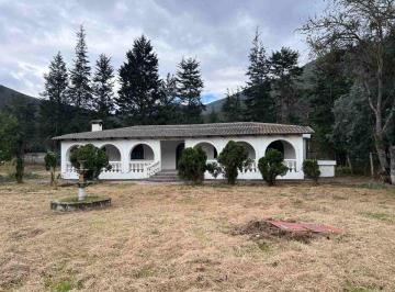 Quinta vacacional de 5 habitaciones, Quito · Quinta en Venta, Valle de Rayo Cucho, Calacalí