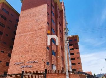Departamento · 224m² · 4 Habitaciones · 2 Estacionamientos · Departamento Duplex en Venta en Condominio Yanuncay.