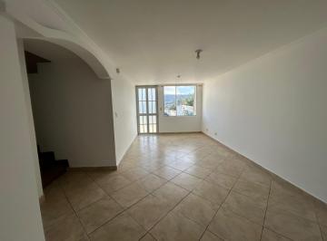 Casa · 97m² · 3 Habitaciones · 2 Estacionamientos · Casa en Venta de 3 Habitaciones, Sector Carretas de Carcelén
