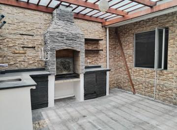 Casa de 2 habitaciones, Quito · Se Vende Casa Remodelada 2 Dorm. Quito Norte