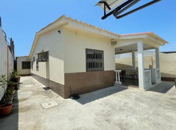 Casa de 5 habitaciones, Salinas · Vendo Casa Remodelada Mas Anexo en Barrio Brisas de Salinas