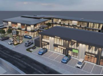 Local comercial · 65m² · 50 Estacionamientos · Local de Renta en Plaza Comercial Entre Cumbaya y Tumbaco