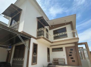 Casa de 3 habitaciones, Guayaquil · Vendo Linda Casa en El Condado con Jacuzzi