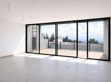 Casa · 430m² · 4 Habitaciones · 2 Estacionamientos · Casa Moderna en Venta Miravalle430 m², 4 Dorm., Ascensor, Vista