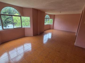 Casa de 3 habitaciones, Quito · Casa en Venta con 3 Habitaciones, de 140 m² en Carcelén, Panamericana Norte, Frente Yanbal