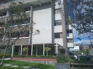 Departamento · 392m² · 3 Habitaciones · 2 Estacionamientos · Departamento Pent House de Venta Sector Gonzalez Suarez