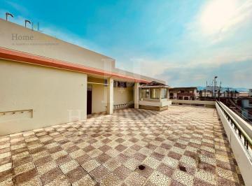 Casa · 535m² · 11 Habitaciones · 2 Estacionamientos · Venta de Casa Esquinera en Kennedy Nueva, Guayaquil Aa