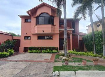 Casa de 4 habitaciones, Guayaquil · Se Alquila Linda y Amplia Casa en Vía a La Costa, Piscina