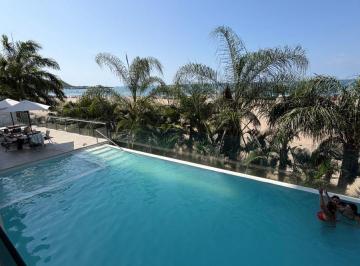 Departamento de 2 habitaciones, Salinas · Departamento en Venta – Chipipe, Salinasedificio Frente Al Mar con Salida Directa a La Playa
