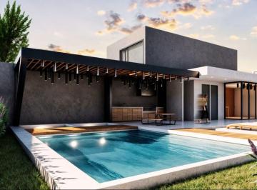 Casa · 143m² · 3 Habitaciones · 2 Estacionamientos · Casa en Venta Tanda Cumbaya, Quito