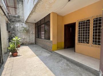 Casa · 226m² · 6 Habitaciones · 2 Estacionamientos · Casa en Alquiler en Urdesingue - Norte de Guayaquil Jonr