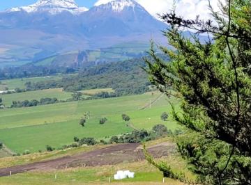 Quinta vacacional de 1 habitación, Machachi · Terreno 20000 m² en Venta con Vista a Machachi