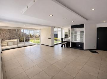 Departamento · 130m² · 2 Habitaciones · 2 Estacionamientos · Departamento con Patio y Jacuzzi | La Primavera - Cumbayá | Venta