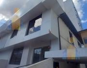 Local comercial · 320m² · 5 Habitaciones · 4 Estacionamientos · Rento Casa Comercial - Sector Shyris