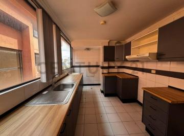 Departamento · 131m² · 3 Habitaciones · 1 Estacionamiento · Departamento Duplex de Venta en Granados - Quito