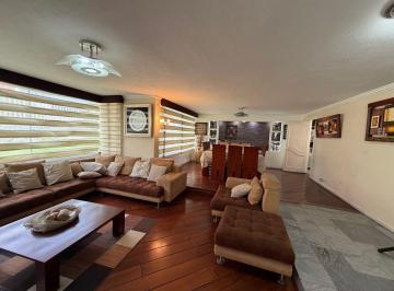 Casa de 3 habitaciones, Quito · Casa de Renta Urbanización El Condado