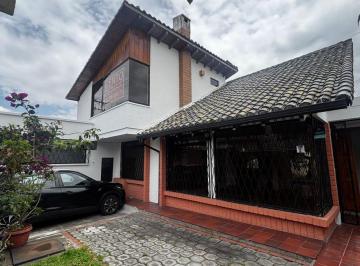 Casa de 4 habitaciones, Quito · Casa Comercial de Renta en Quito Sector El Condado Cerca a Centro Comercial