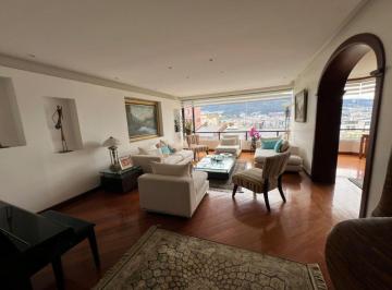 Departamento de 3 habitaciones, Quito · Vendo Departamento, Sector Bellavista, 358 m, 299.000 Dólares. Cm