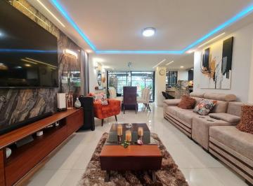 Casa · 122m² · 3 Habitaciones · 2 Estacionamientos · Venta Casa con Piscina Privada en Conjunto, 226 m² + 110 m² Áreas Abiertas