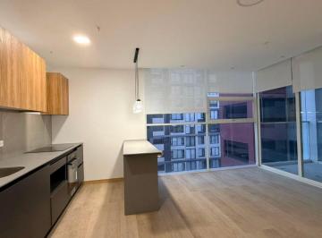Departamento de 1 habitación, Quito · Suite Amplia de 70 m² con 1 Habitación 1 Balcon en Alquiler en República de El Salvador