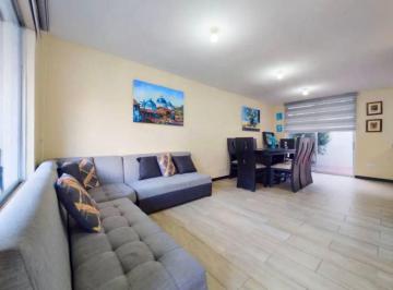 Casa · 124m² · 3 Habitaciones · 2 Estacionamientos · Casa de Venta Sector Pomasqui Via a La Mitad del Mundo