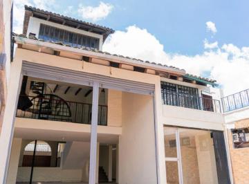 Casa de 4 habitaciones, Quito · Venta Casa Sector El Inca
