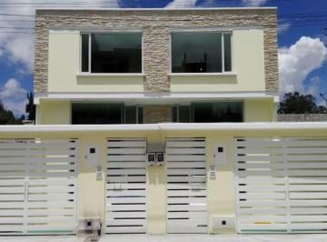 Casa · 174m² · 3 Habitaciones · 1 Estacionamiento · Casa en Venta Carcelen