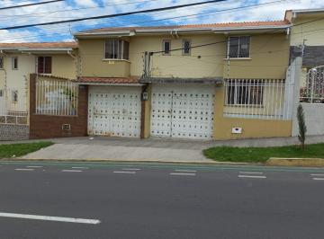 Casa · 100m² · 3 Habitaciones · 1 Estacionamiento · Casa en Ibarra