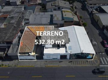 Terreno / Lote · 476m² · Terreno Comercial en Venta en Calle Nazareth a 3 Cuadras de La Av La Prensa