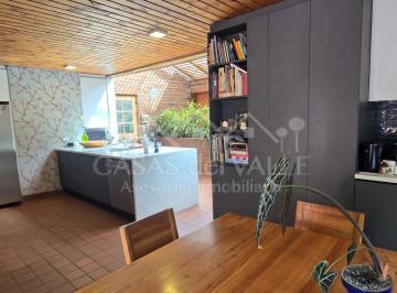 Casa de 3 habitaciones, Quito · Alquiler, Cumbayá, Exclusiva Urbanización, Diseño Único