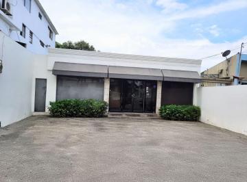 Local comercial , Guayaquil · Local de Alquiler con Uso de Suelo Comercial en Urdesa Central