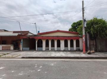 Casa de 3 habitaciones, Machala · Casa en Venta Cerca Al Centro de Machala