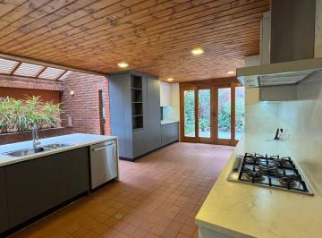 Casa de 3 habitaciones, Quito · Renta Casa de 3 Dorm. en Cumbayá Zona Céntrica