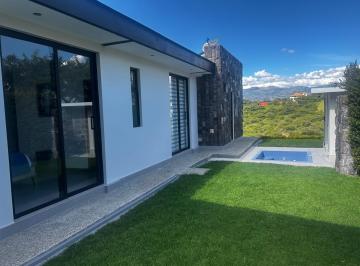 En Venta Casa Exclusiva en Tumbaco · En Venta Casa Moderna en Una Sola Planta en Tumbaco, Sector Collaqui en Urbanización Privada