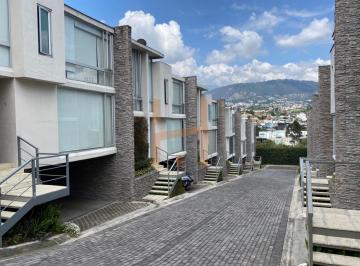 Casa de 3 habitaciones, Quito · Casa de Venta en Tumbaco,3 Dorms con Baño, Sala de Tv Jardín, Seguridad 24/7,a 5 Min de La Ruta Viva