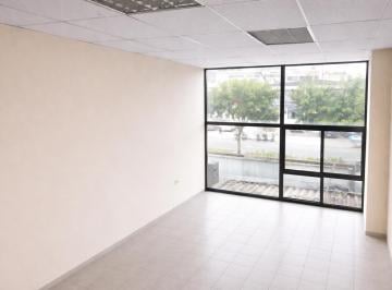 Oficina comercial , Guayaquil · Oficina en Alquiler en Urdesa Central Frente a La Av Victor Emilio Estrada