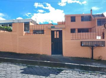 Casa · 382m² · 10 Habitaciones · 6 Estacionamientos · Casa en Venta con 4 Departamentos 382.55 m²