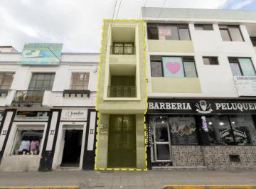 Habitación , Ibarra · Venta de Propiedad Comercial Centro de Ibarra