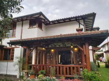 Casa de 3 habitaciones, Quito · Arriendo Casa Estilo Hacienda, Amoblada y Equipada Full. Tumbaco