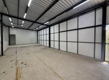 Terreno / Lote , Cuenca · Terreno con Bodega en Renta