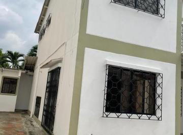 Casa de 3 habitaciones, Guayaquil · Casa de Venta en Samanes 5