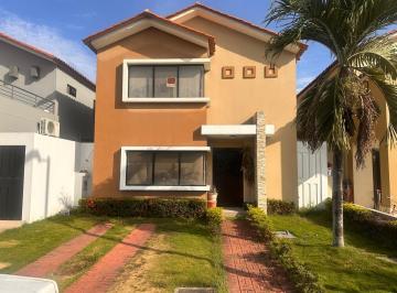 A PASOS DEL COLEGIO ALEMAN HUMBOLDT · Vendo Casa a Pasos del Colegio Aleman Humboldt, La Cristalina Ciudad Celeste